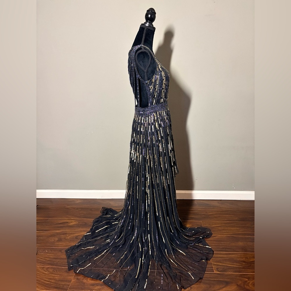 Mac Duggal Black and Gold One-Shoulder High-Low Evening Gown - Picture 6 of 16